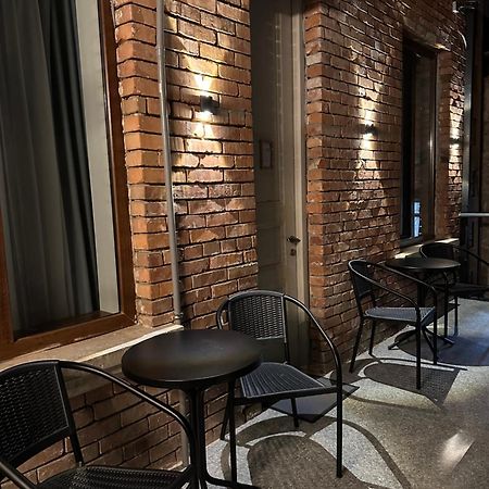 Hotel Ticiani 13 쿠타이시 외부 사진