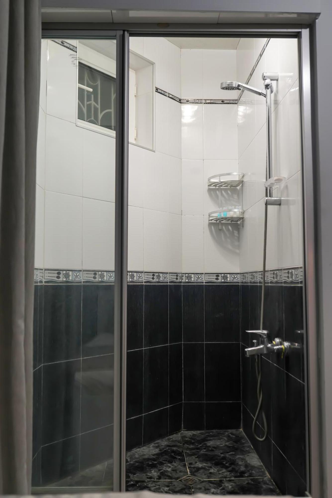 Hotel Ticiani 13 쿠타이시 객실 사진