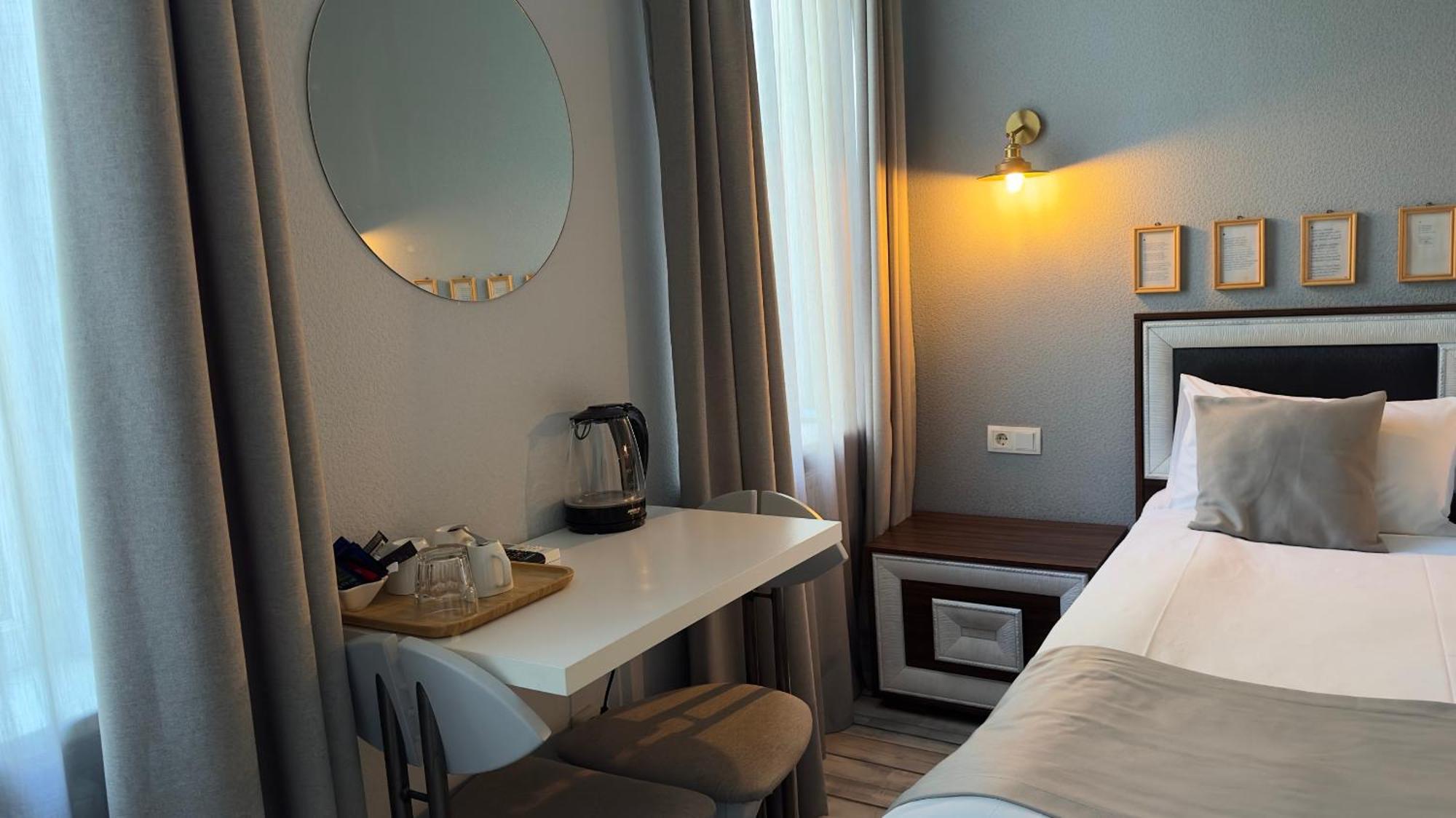 Hotel Ticiani 13 쿠타이시 외부 사진